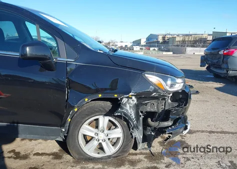 2020 Chevrolet Trax Fwd Lt z USA, uszkodzony, nr VIN KL7CJLSB7LB075102